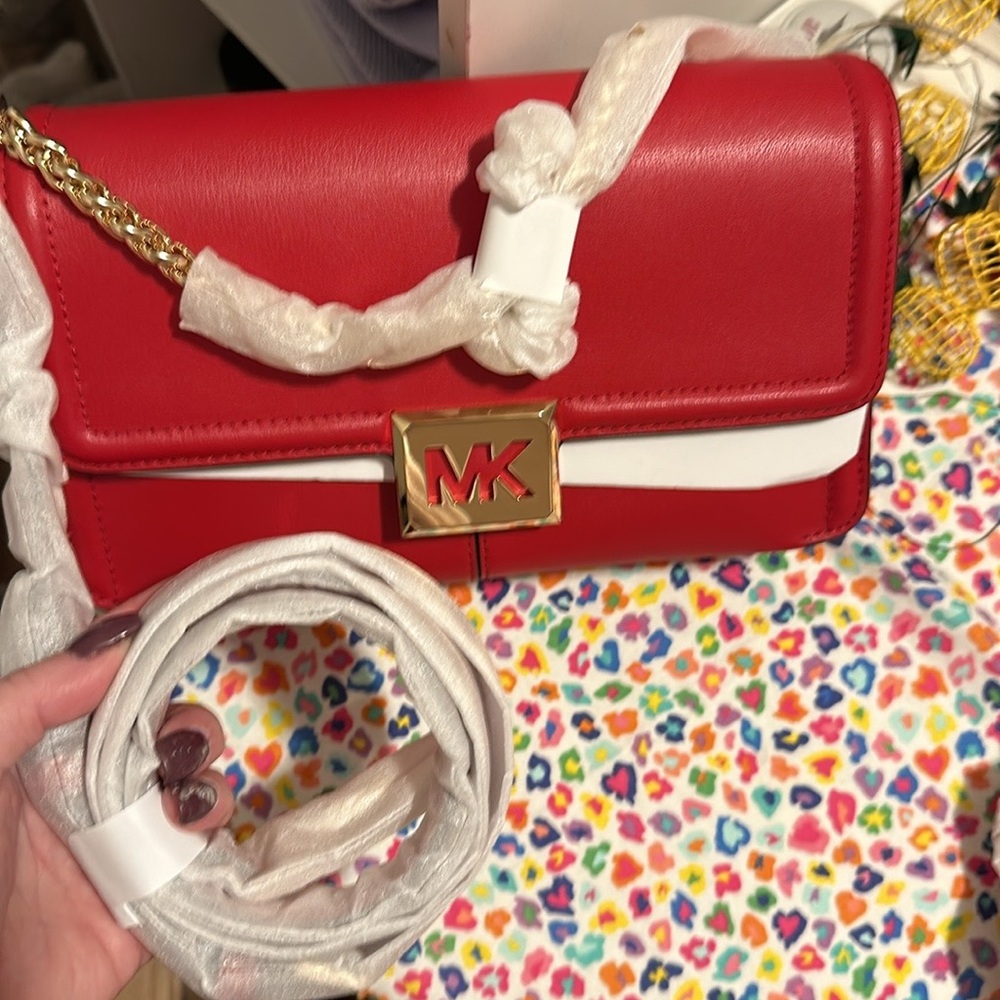 Michael Kors bags…. NEW WITH TAGS !!!!!